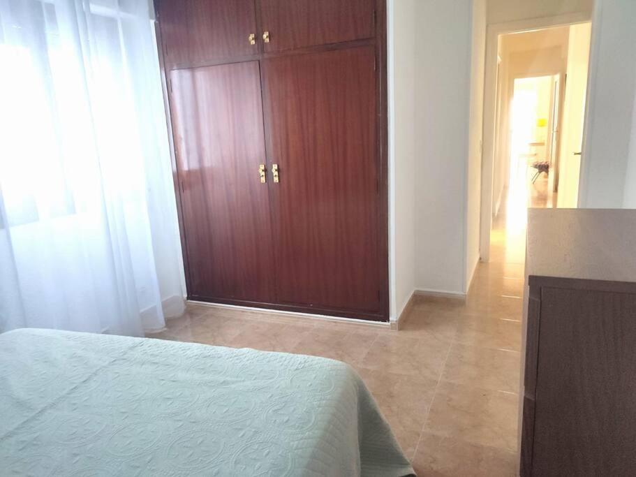 Charming & Spacious Apartment In Historic Centre & Short Walk To Beach Αλικάντε Εξωτερικό φωτογραφία